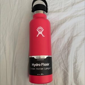 New. Hydro Flask